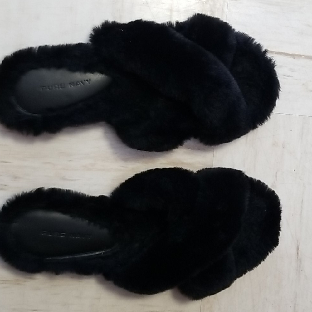 Pure Navy Black slippers
